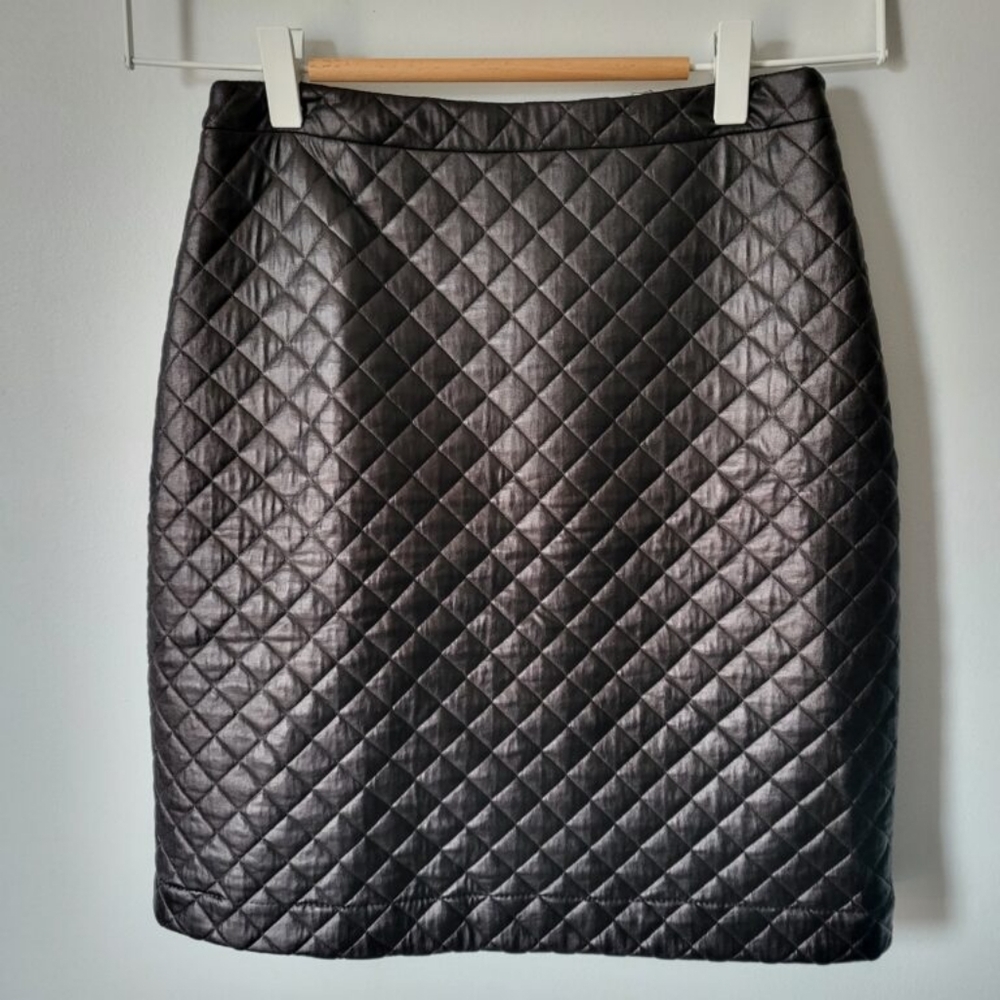 CAMELEON Quilted Black Skirt